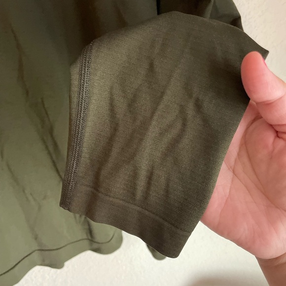 Lululemon Metal Vent Tech Long Sleeve Dark Olive size XL - Picture 9 of 9
